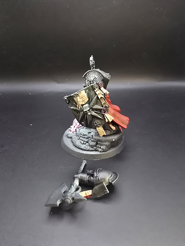 UM 720 Space Marines Captain In Terminator Armour