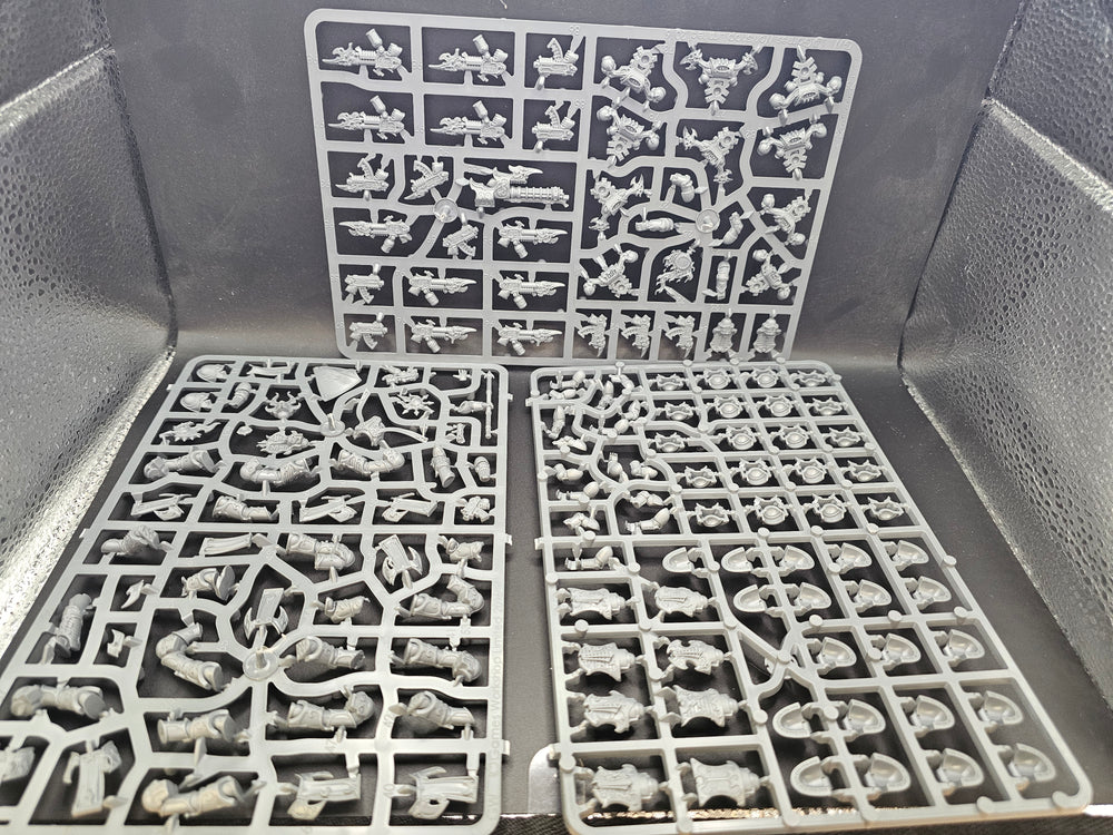 UM 1702 Thousand Sons Rubric Marines