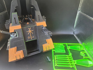 UM 1727 Necrons Monolith